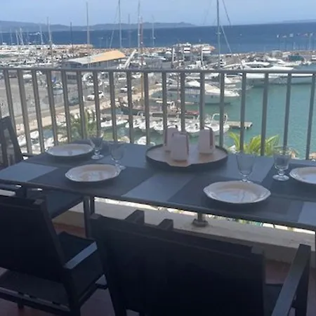 Climatisé Avec Terrasses Et Vue Port, Proche Plages à - Fr-1-335-191